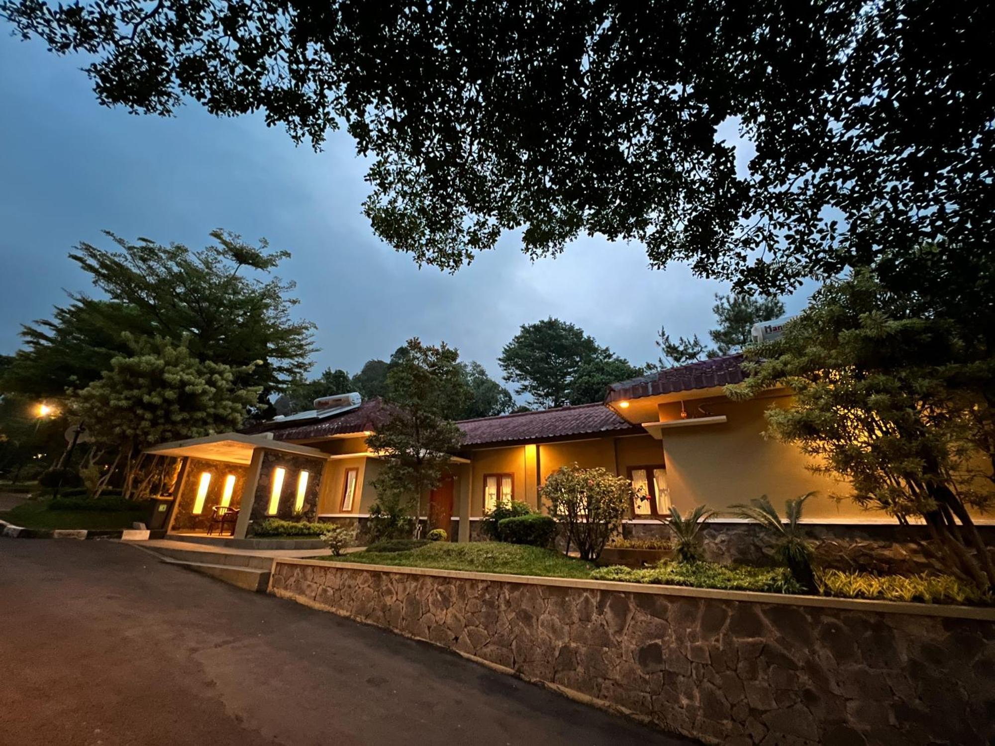 Gracia Spa Resort Hotel Ciater Εξωτερικό φωτογραφία