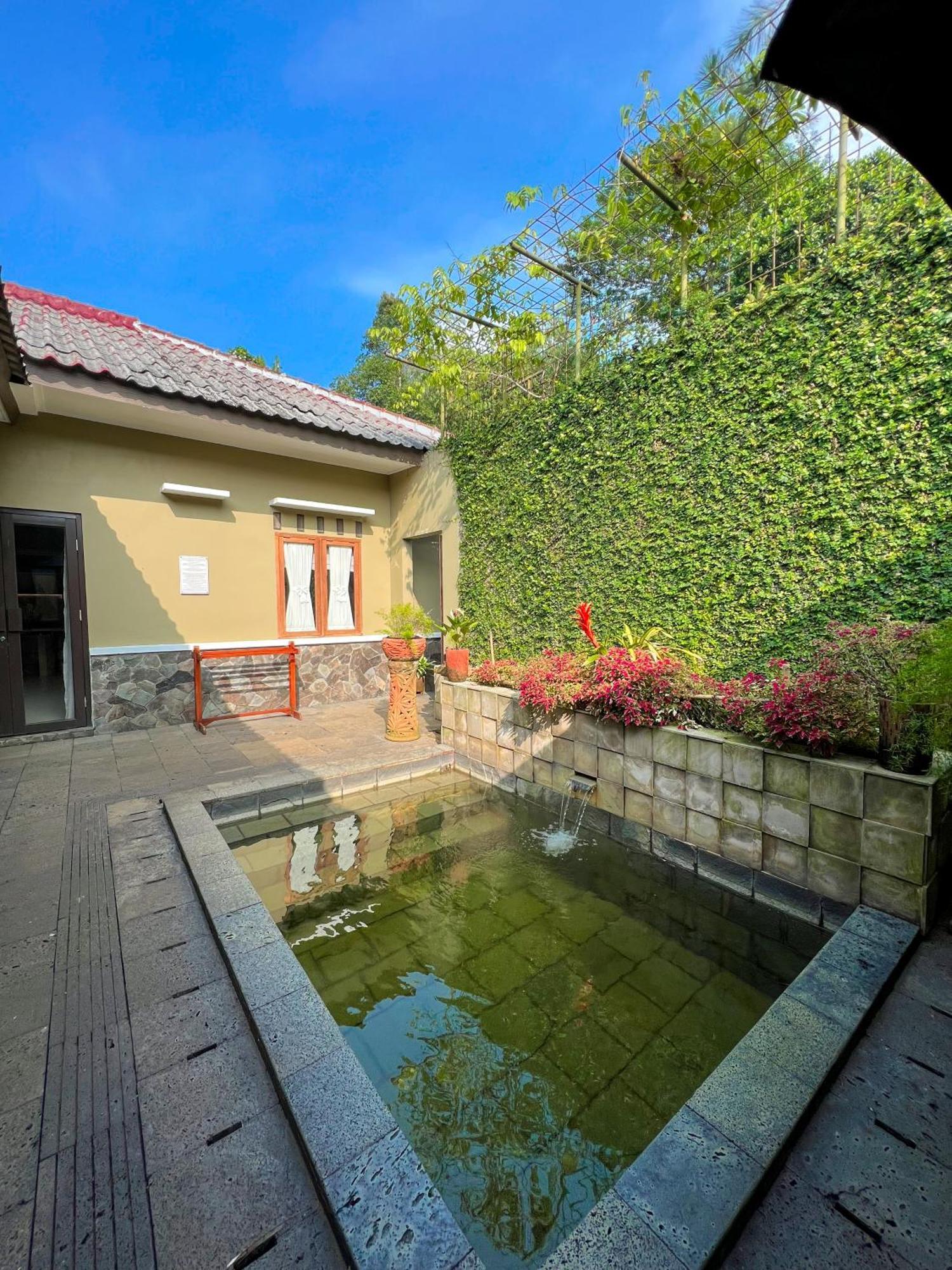 Gracia Spa Resort Hotel Ciater Εξωτερικό φωτογραφία